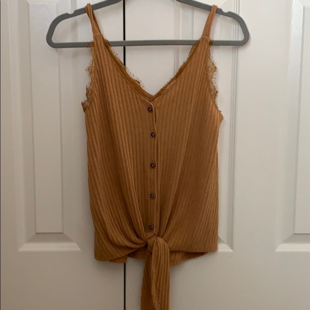 Mustard tank with lace detail